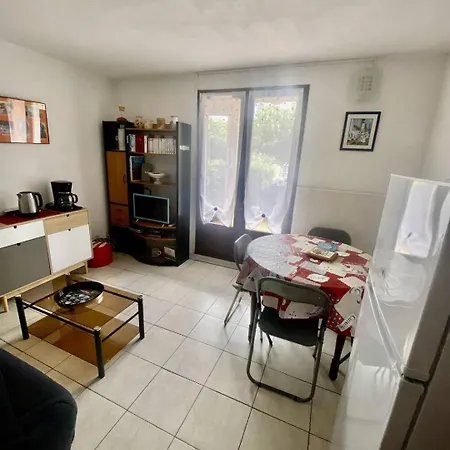 شقة Appt T2 Rdc Avec Belle Terrasse *